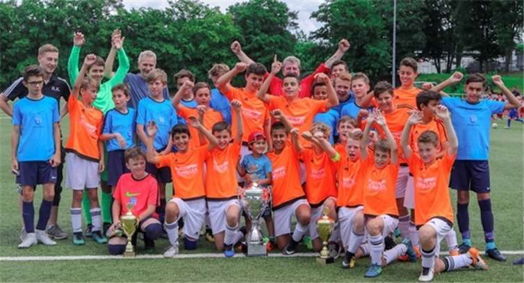 Bambinis bis C-Junioren nahmen am Konrad-Zuse-Cup teil. privat