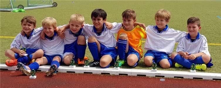 Bambinis des FC Unkel 80.privat