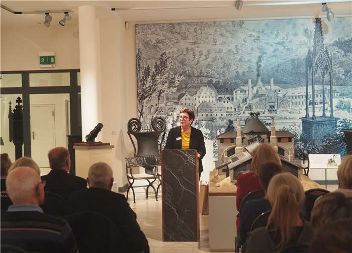 Barbara Friedhofen blickte auf 19 erfolgreiche Jahre „Eisenkunstguss-Museum“ im Schloss Sayn zurück. Foto: Stadt Bendorf am Rhein