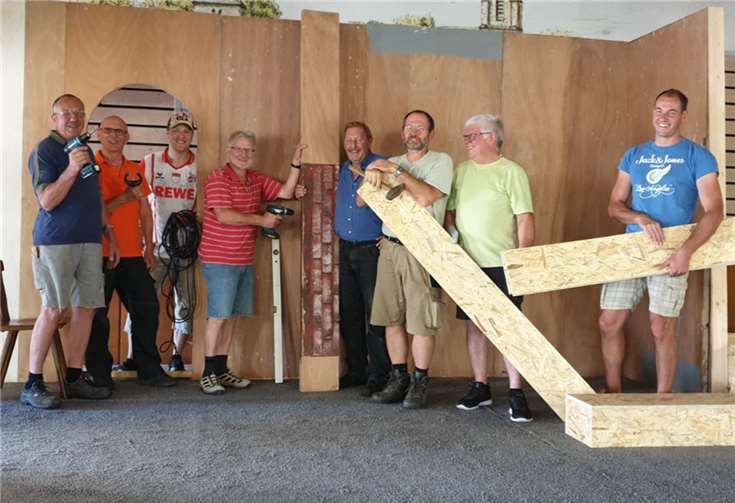 Bas Bühnenbau-Team der TGO sucht Verstärkung.  Foto: TGO privat
