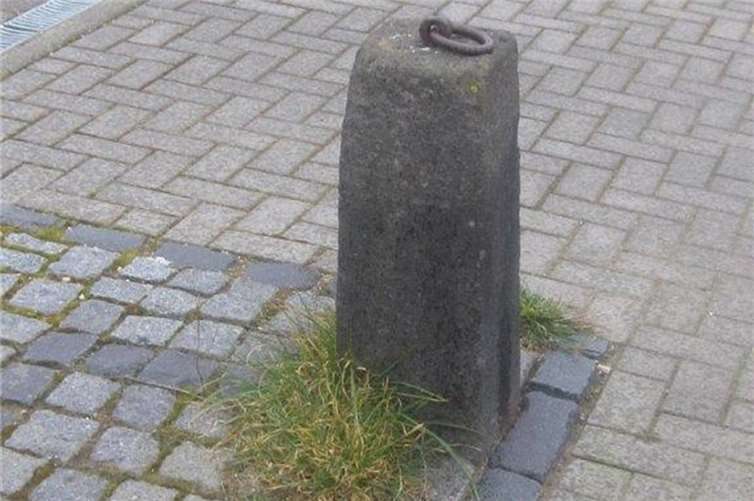 Basaltstein für Pferderast. Foto: Scholz