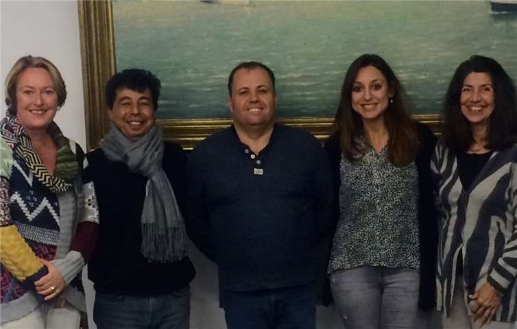 Beate Reich (v. l.), Ali Tzinali, Vitor Martins, Silvia Marcuende Alvarez und Motee Spanier.  Bayramalil Er