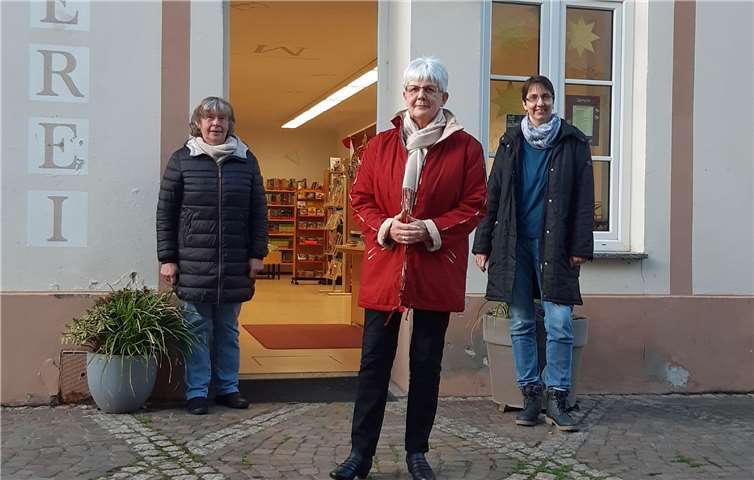 Beate Sebastian (Leiterin der KÖB St. Laurentius, Ahrweiler), Kriemhild Breuer (Leiterin der KÖB St. Mauritius in Heimersheim) und Kerstin Schäfer (stellvertretene Leiterin der KÖB St. Stephan, Grafschaft-Leimersdorf; von links).Foto: Bistum Trier/Georg Hennes