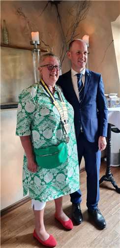 Beatrix Hecken-Knieling und Markus Lang. Quelle: Rotary Club Koblenz-Mittelrhein