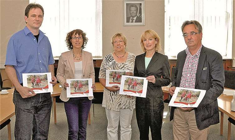 Bedarfsplanung vorgestellt (v.l.): Oliver Mohr, Martina Schüller, Elvira Unkelbach, Marie-Theres Hammes-Rosenstein und Lothar Mohr. UKO