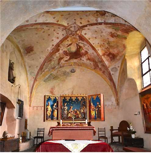 Beeindruckend ist die reiche Innenbemalung. Foto: Klaus Wendt