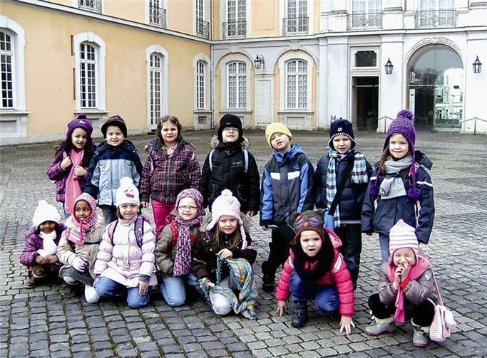 Beeindruckt und begeistert waren die Kinder aus Heimerzheim von der Pracht von Schloss Augustusburg in Brühl. privat