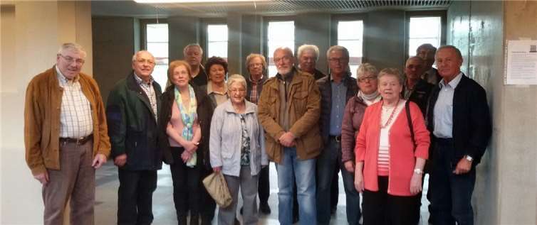 Beeindruckt waren die Mitglieder der Plaidter Senioren-Union von dem hochmodernen Bürogebäude, in dem demnächst die Verbandsgemeindeverwaltung zu Hause sein wird.  privat