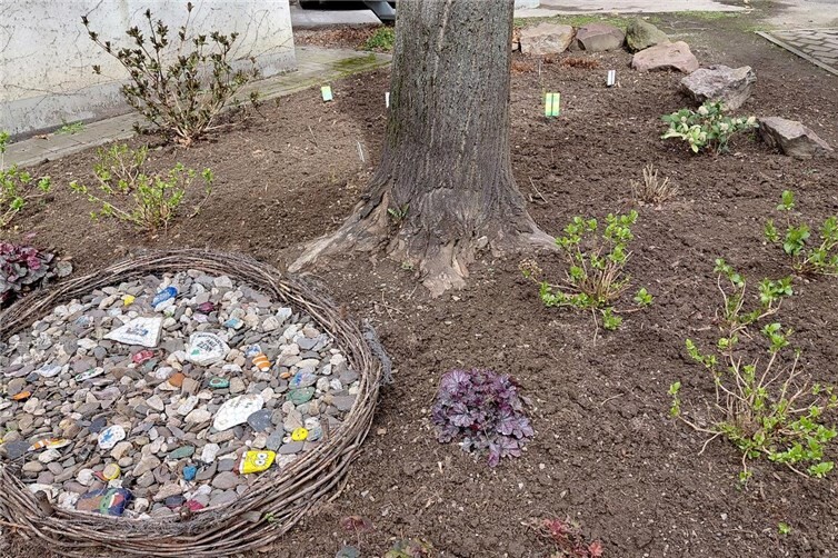 Beet an der Straße „Im Türchen“