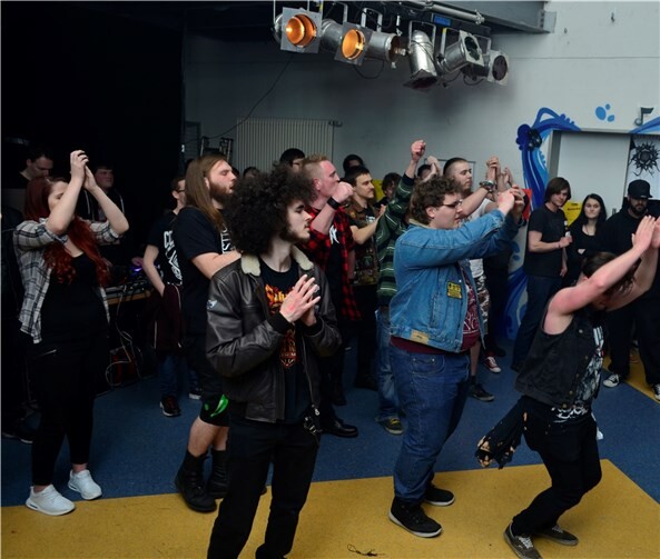 Begeistert waren die jungen Leute im Jugendhaus bei der 3. Ausgabe von „Chaos at Impact“.