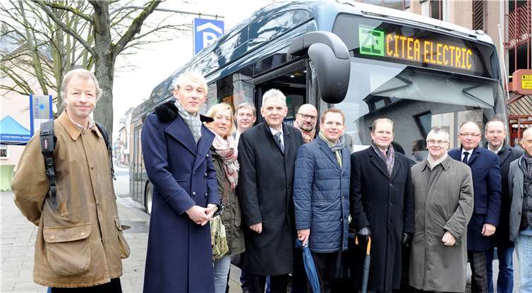 Begeisterung bei den Mitfahrern nach der Testfahrt.Meta Welling