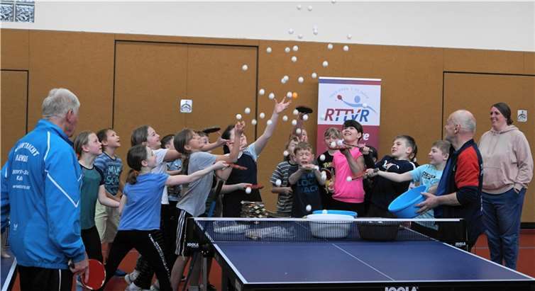 Begeisterung bei der Aktion TT-Schnuppermobil.  Foto: M. Schreiber