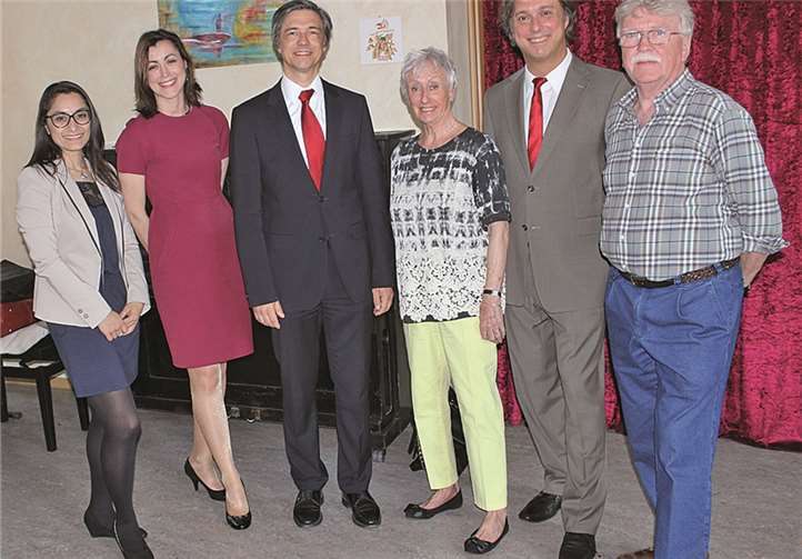 Begonnen wurde mit dem Thema „Patientenverfügung“.privat