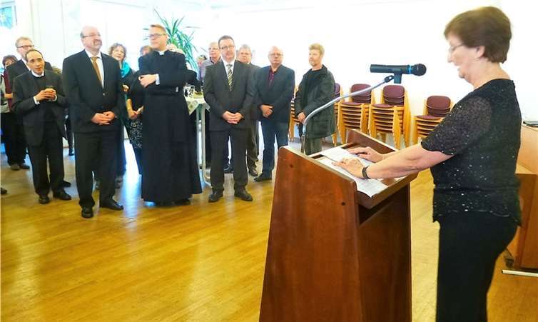 Begrüßung der Gäste durch die Vorsitzende des Pfarreienrates.Privat