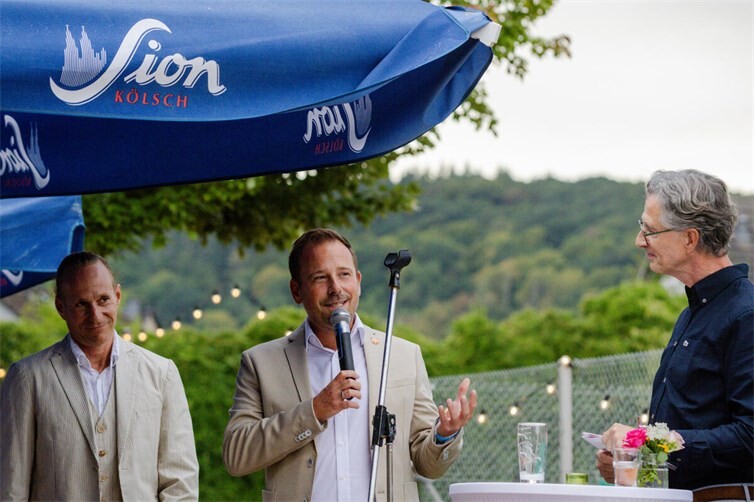 Begrüßungsrede durch den Vorsitzenden des TC Remagen Achim Schmitz, Remagener Bürgermeister Björn Ingendahl und Sportkreisvorsitzender Ralph Schulze