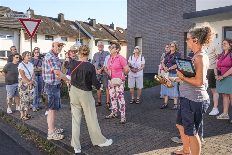 Bei Begehungen wurde die Situation vor Ort analysiert.