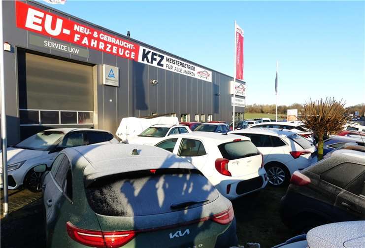 Bei Buchholzer KFZ trifft man jederzeit auf eine große Auswahl an günstigen Neu- und Jahreswagen vieler Marken und Modelle. Fotos: TE