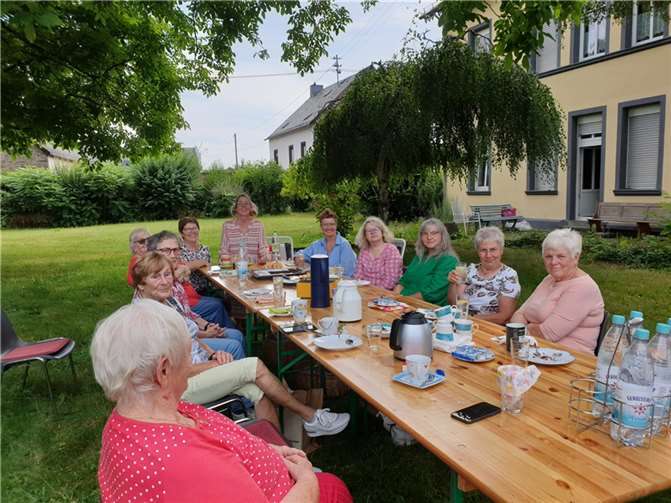 Bei Kaffee und Kuchen kam gute Stimmung auf.  Foto: privat