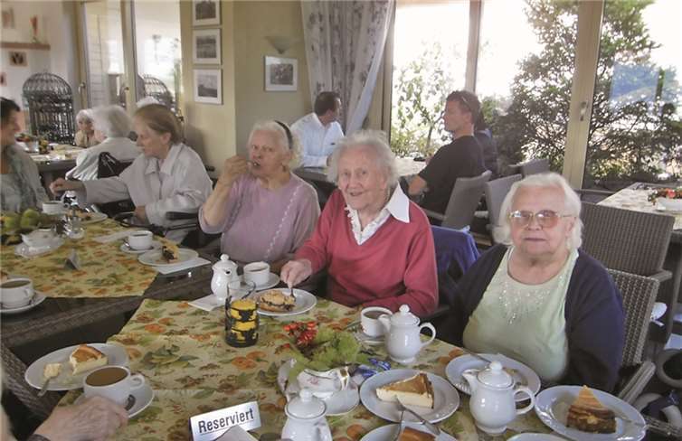 Bei Kaffee und Kuchen ließen es sich alle gut gehen.privat