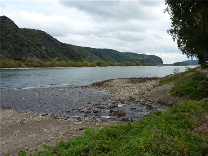 Brohlbach: Jetzt ist die Politik gefordert Bei Niedrigwasser erscheint die Mündung des Brohlbaches harmlos.Foto: HE