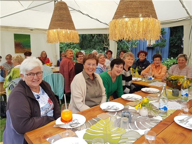 Bei Turnschwester Inge Otto trafen sich die Mitglieder der Abteilung zum Essen und Feiern.  Foto: privat