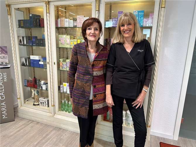 Bei Ursula Göbbel (l.) und Birgitta Göbbel steht der Mensch im Mittelpunkt.  Foto: ROB