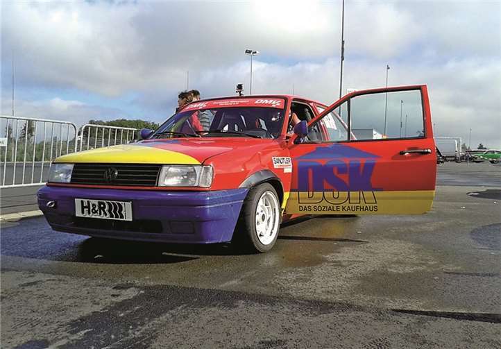 Bei anfänglich nasser Fahrbahn konnten später auf trocknender Fahrbahn mit den eingesetzten Reifen gute Zeiten heraus gefahren werden. privat