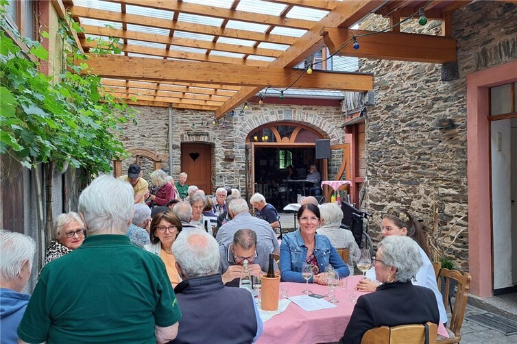 Bei bestem Sommerwetter war das Hoffest gut besucht.