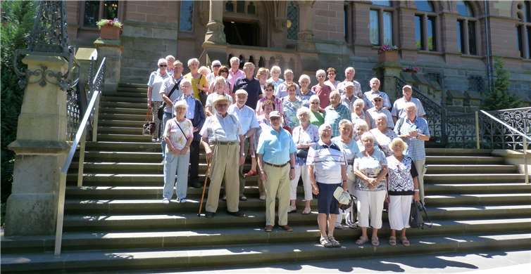 Bei bestem Wetter besichtigten die Seniorinnen und Senioren das Schloss Drachenburg. Rolf-Dieter Schmitz