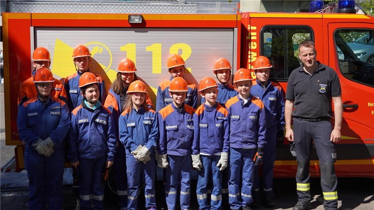 Bei bestem Wetter nutzte die Feuerwehr Weidenhahn den 1. Mai für ihren Familientag. 