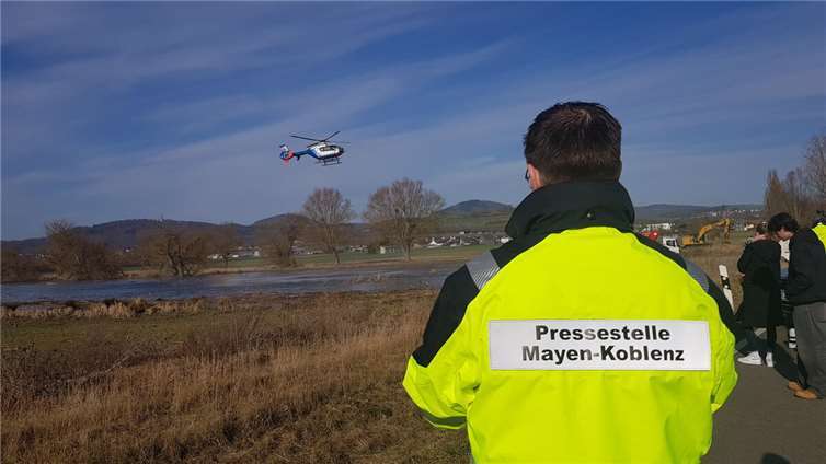 Bei besten Wetterverhältnissen kam der Polizeihubschrauber zum Einsatz.