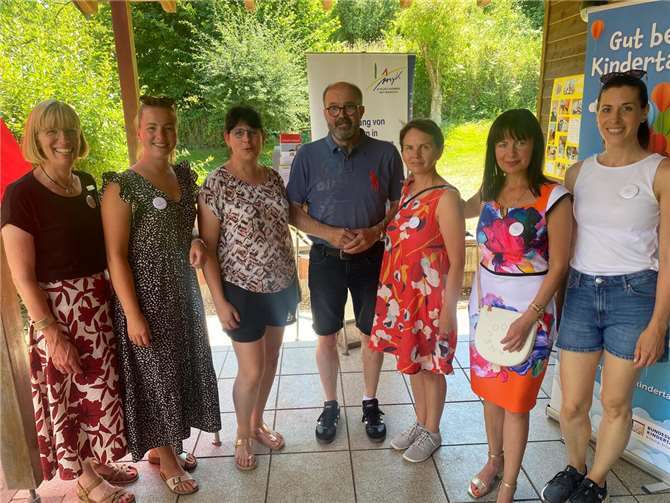 Bei dem Besuch des Abgeordneten kam auch der Austausch mit den Kindertagespflegerinnen nicht zu kurz. Foto: Büro von Peter Moskopp