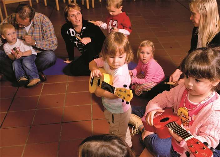 Bei dem Music-Family Kurs dienstags nachmittags sind noch Plätze frei.KMS