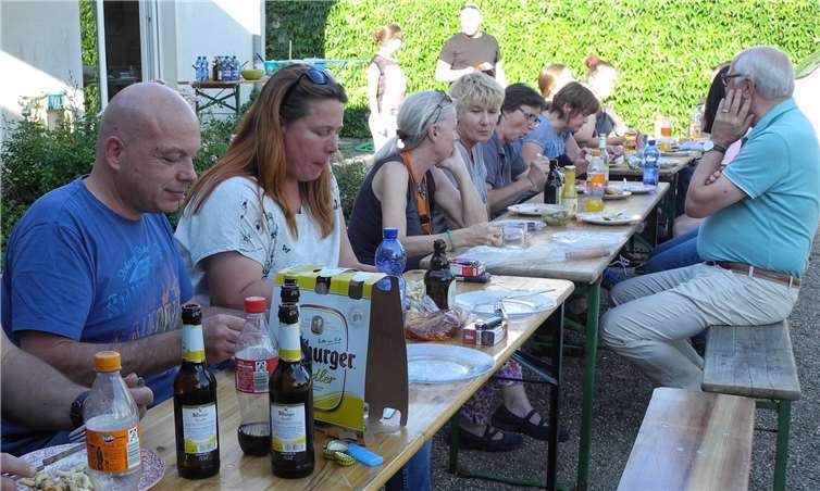 Bei dem gemütlichen Beisammensein ließ das Buffet keine Wünsche offen.Foto: privat