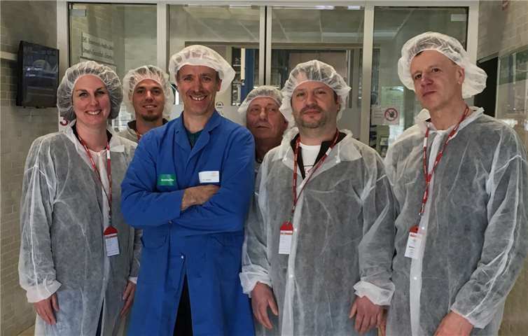 Bei den Betriebsbesichtigungen erhielten die Gäste interessante Einblicke in innovative Unternehmen.Foto: privat