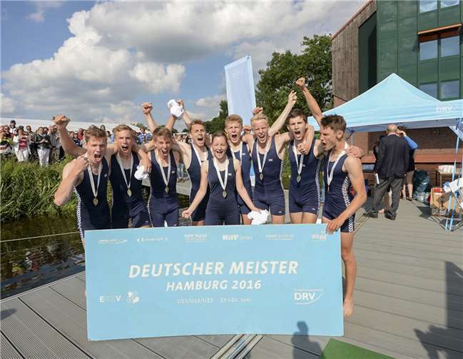 Bei den Deutschen Jahrgangsmeisterschaf-ten war die Rudergesellschaft Treis-Karden überaus erfolgreich. Alle Sportler sind oder waren Schüler der Ruder-AG des Kurfürst-Balduin-Gymnasiums Münstermaifeld.
