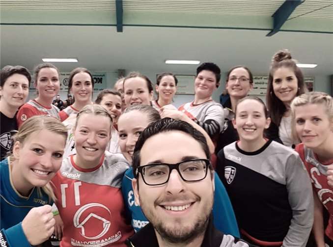 Bei den Handballerinnen des TuS Weibern war die Freude nach dem Erfolg über Daun groß.Foto: privat