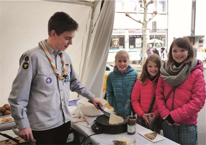 Bei den Pfadfindern lockte der Duft von frisch zubereiteten Crêpes.