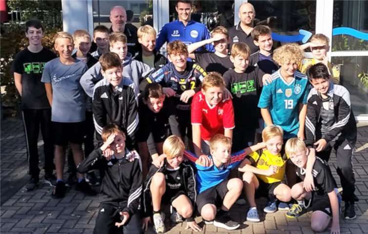 Bei den intensiven Trainingseinheiten kamen die jungen Handballer ins Schwitzen. privat