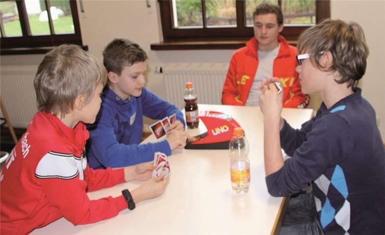 Bei den lustigen Gesellschaftsspielen stand der Spaß im Vordergrund. privat