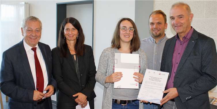 Bei der Auszeichnung der Praktikanten und der beteiligten Betriebe. Foto: Caritas Werkstätten XTERN