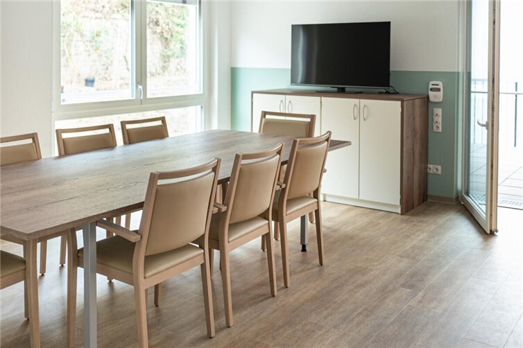 Bei der Einweihung konnten sie die liebevoll eingerichteten Zimmer besichtigen.