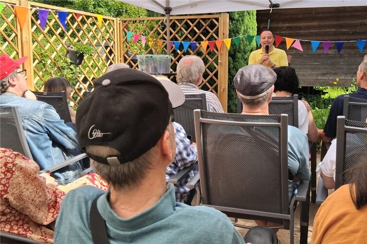 Bei der Eröffnung des Seniorengartens „Wildwuchs60+“ richtete der Baudezernent der Stadt Koblenz, Prof. Dr. Andreas Lukas, ein Grußwort an die Gäste.