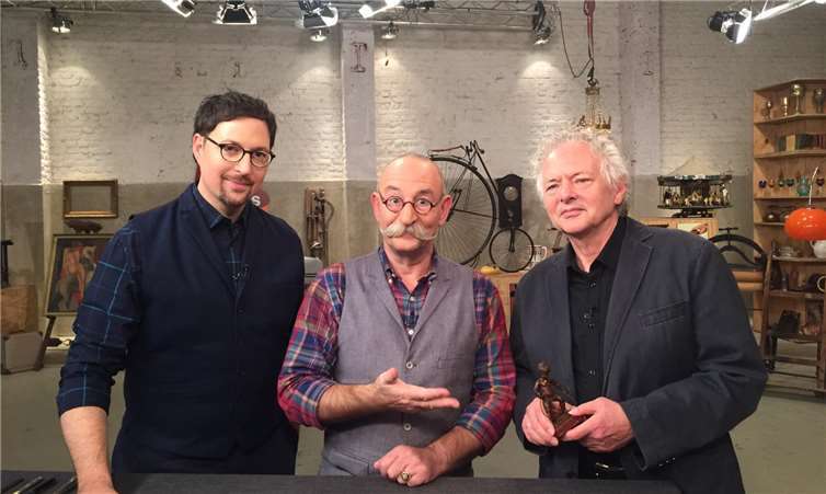 Bei der Expertise: Experte Comar, Horst Lichter und unser BLICK aktuell-Lokalredakteur (v.l.)