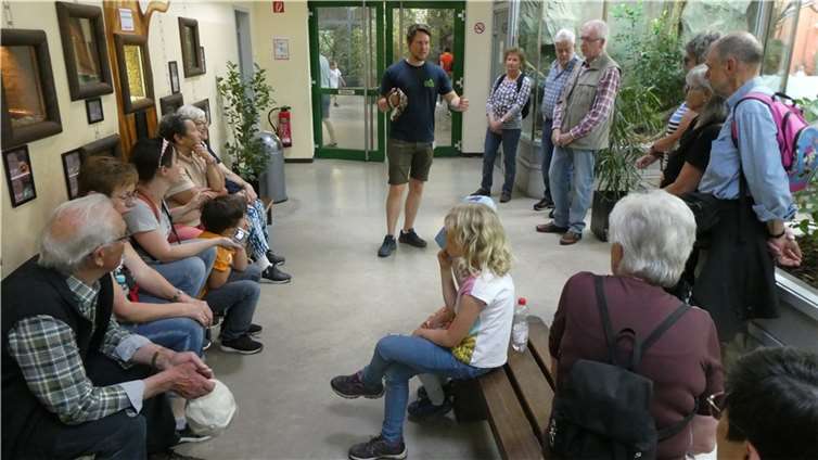 Bei der Führung konnten die Senioren viel lernen.  Foto: privat