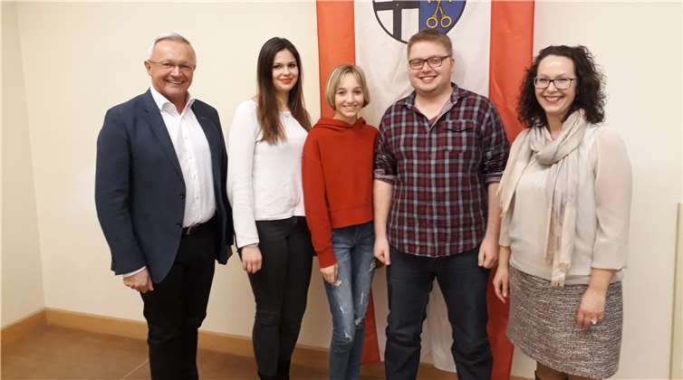 Bei der Jahreshauptversammlung wurden langjährige Mitglieder durch Melanie Woelk und Achim Hallerbach geehrt. Foto: privat