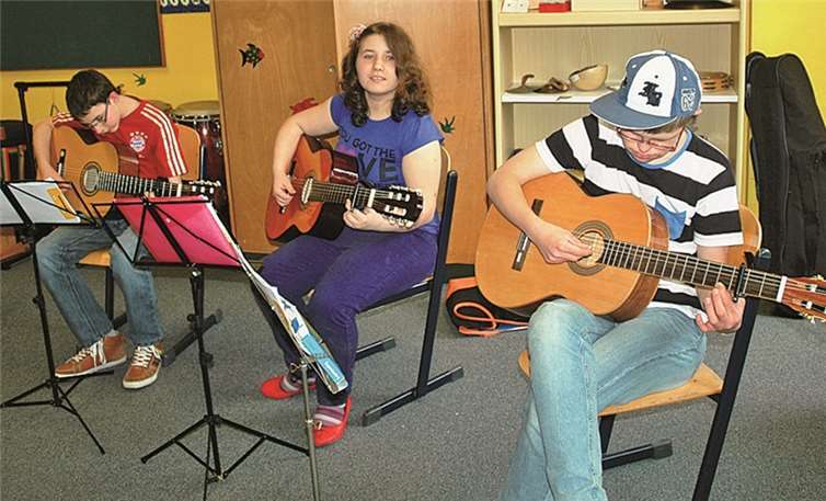 Bei der Kreismusikschule kann und darf jeder mitspielen. KMS