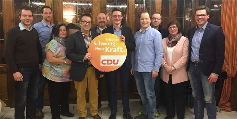 Bei der Mitgliederversammlung der CDU Großmaischeid konnte auch der CDU-Wahlkreis-Kandidat Jörg Röder (5.v.r.) begrüßt werden. privat