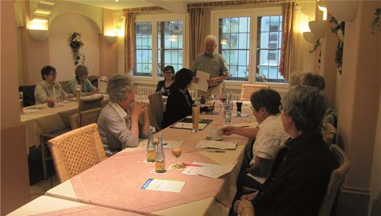 Bei der Mitgliederversammlung informierte Vorsitzender Hans-Joachim Schmitz über die aktuelle Situation des Vereins sowie das Ladenlokal Weltladen in der Rheinstraße. Wichtigster Tagesordnungspunkt war die Entscheidung über eine Verlängerung des Mietvertrags für das Ladenlokal.privat