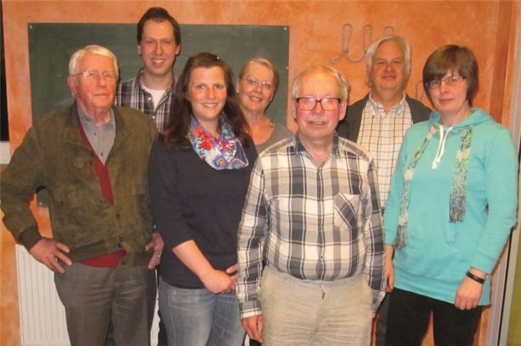 Bei der Mitgliederversammlung (v.l.): Joachim Daus (Kassenprüfer), Marc-Philipp Gronau, Manuela Ebenhöh (Betreuung), Anita Gronau, Wilfried Rink, Karl-Heinz Arenz (Kassenprüfer) und Helga Hoffmann. privat